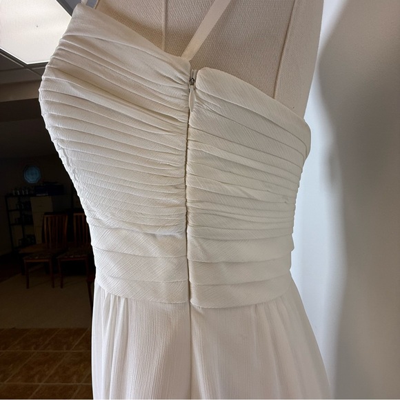 Cinderella Design White Sleeveless Sweetheart Gown Size Medium - Picture 6 of 13
